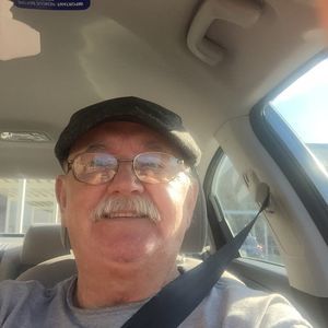 Meet your Posher, Larry